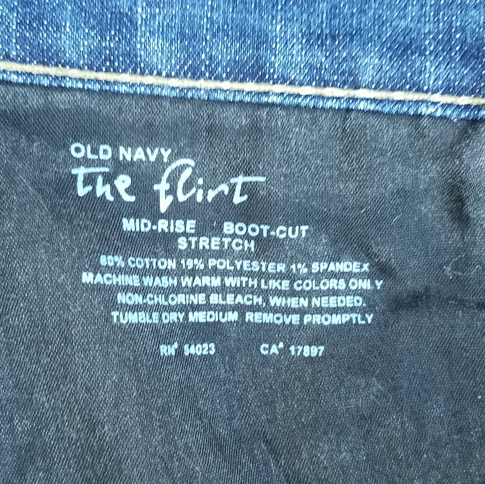 Old Navy 'The Flirt' Short, Mid-Rise, Boot-Cut & Stretch Dark Blue Jeans - 14 - Picture 8 of 12